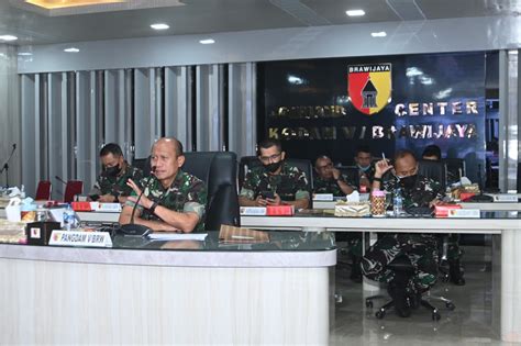 kasansidam v brawijaya Kepala Staf TNI Angkatan Darat (KASAD) Jenderal Maruli Simanjuntak memimpin serah terima jabatan (sertijab) tujuh jabatan strategis TNI AD di Mabesad, Jakarta Pusat, pada Selasa (12/12/2023)
